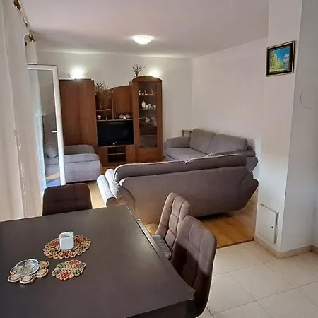 Apartman Lana
