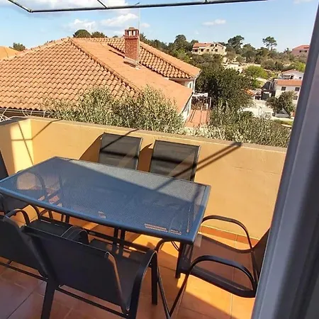 Apartman Lana Sali